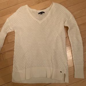American Eagle White/cream sweater
